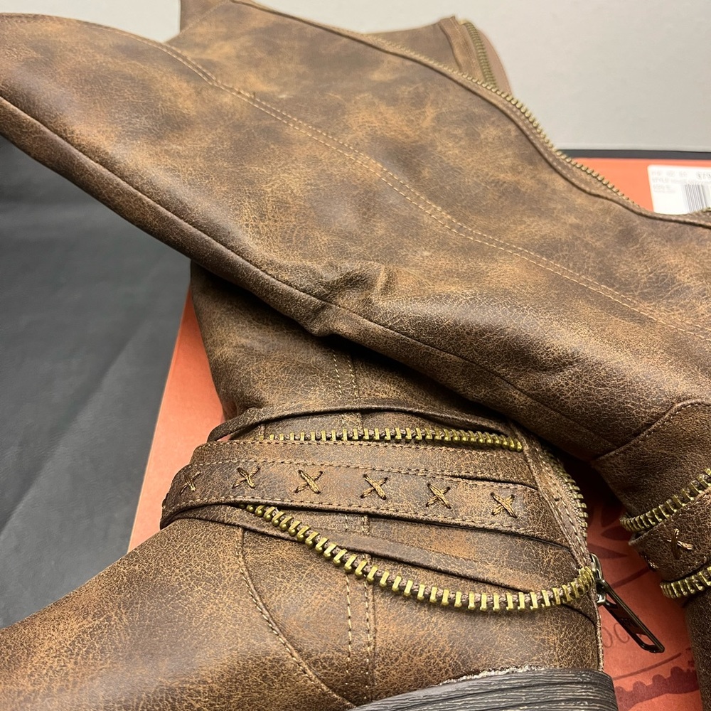 SO knee high boots - Size 6.5 - Brand new in box - Picture 5 of 11